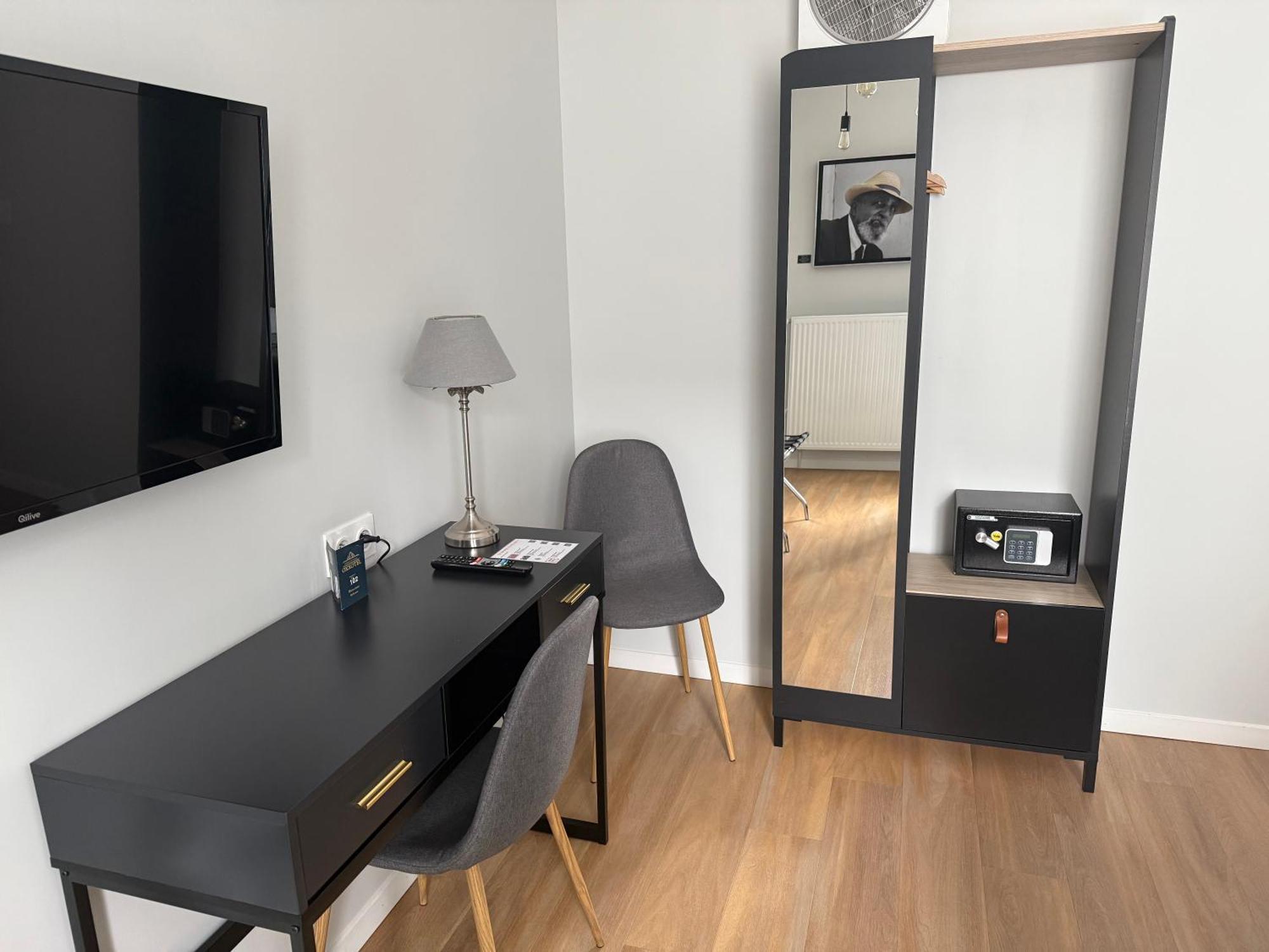Oxxotel & Spa Valognes Zewnętrze zdjęcie